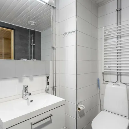 Wehost Leinelankaari *